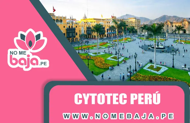 Se obseva la una plaza en Lima Peru
